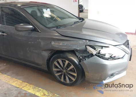 2017 Nissan Altima 2.5 Sv z USA, uszkodzony, nr VIN 1N4AL3AP5HC193769